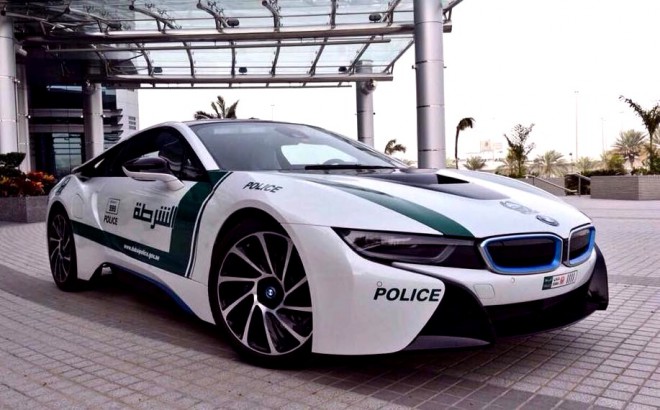 BMW i8 Dubai